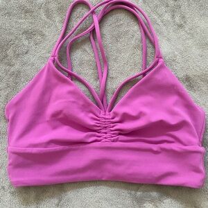 Lululemon sports bra size 6